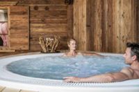 Wellness Residenz Mirabell - Whirlpool