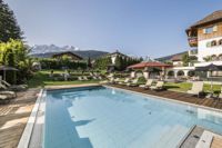 Wellnesshotel Mirabell in Sdtirol - Hotel mit Auenpool